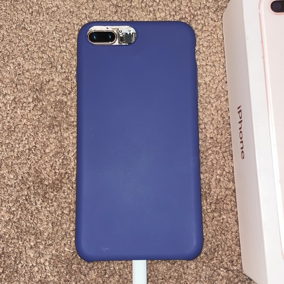 iPhone 8 Plus, rose gold, 64 gb - Picture 5 of 8